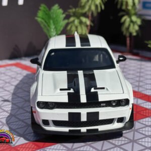 Dodge Hellcat Challenger in White