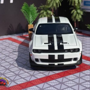 Dodge Hellcat Challenger in White