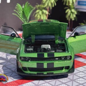 Dodge Hellcat Challenger in Green