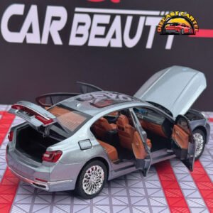 BMW 7 Series in Silver