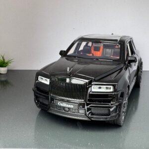 Alternative view of Rolls Royce Cullinan 1:20 Scale Diecast Collectible Model
