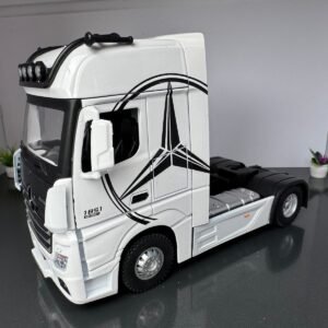 Mercedes Benz Actros Truck 1:24 Scale Diecast Collectible Model