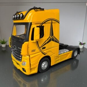 Mercedes Benz Actros Truck 1:24 Scale Diecast Collectible Model