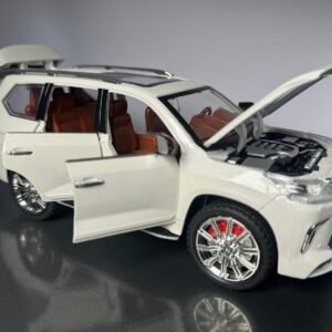 Alternative view of Lexus LS570 1:24 Scale Diecast Collectible Model