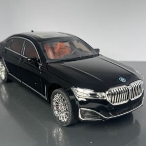 Alternative view of BMW 760Li 1:24 Scale Diecast Collectible Model