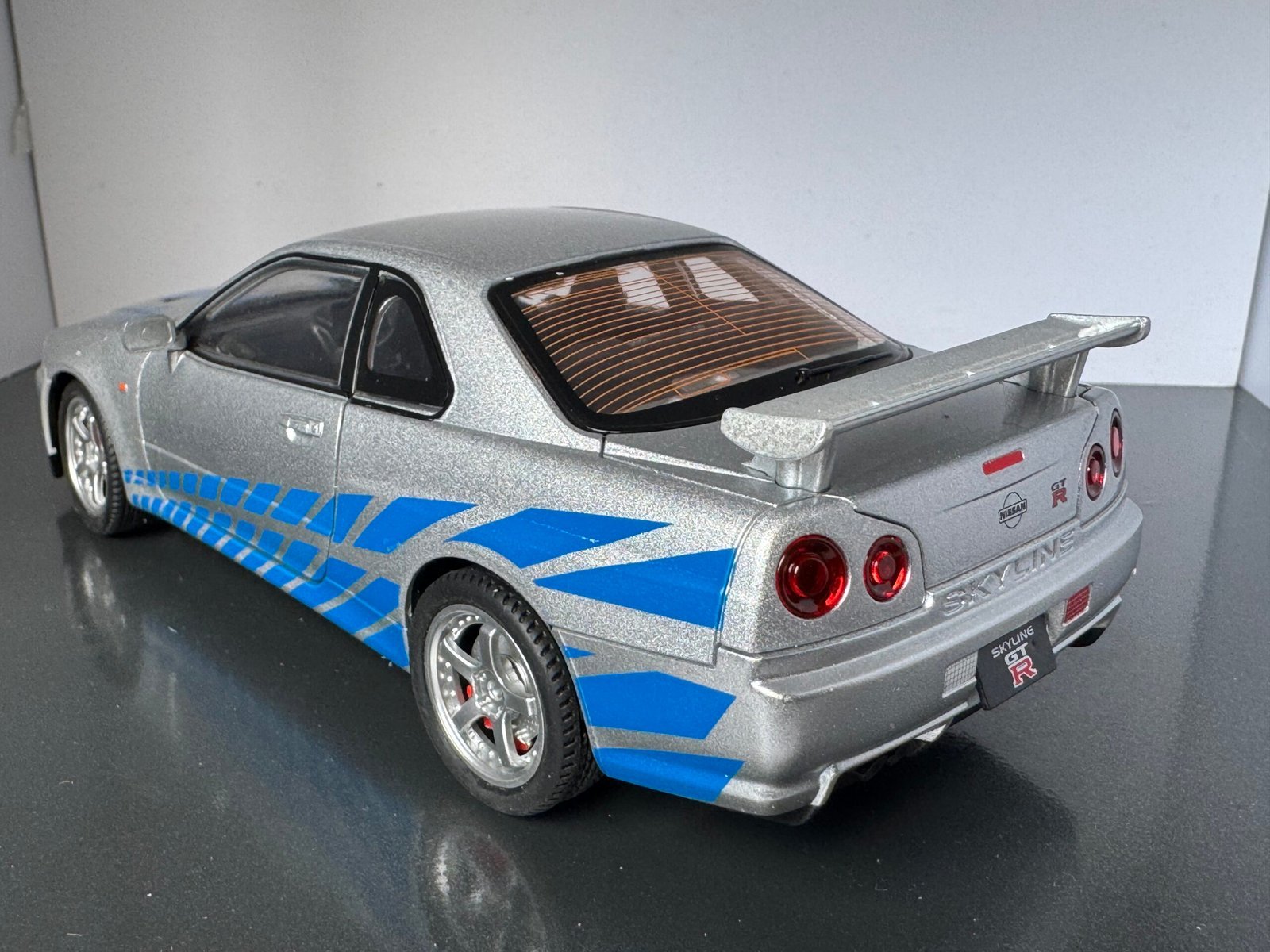 Nissan GT Skyline 1:24 Scale - Image 4