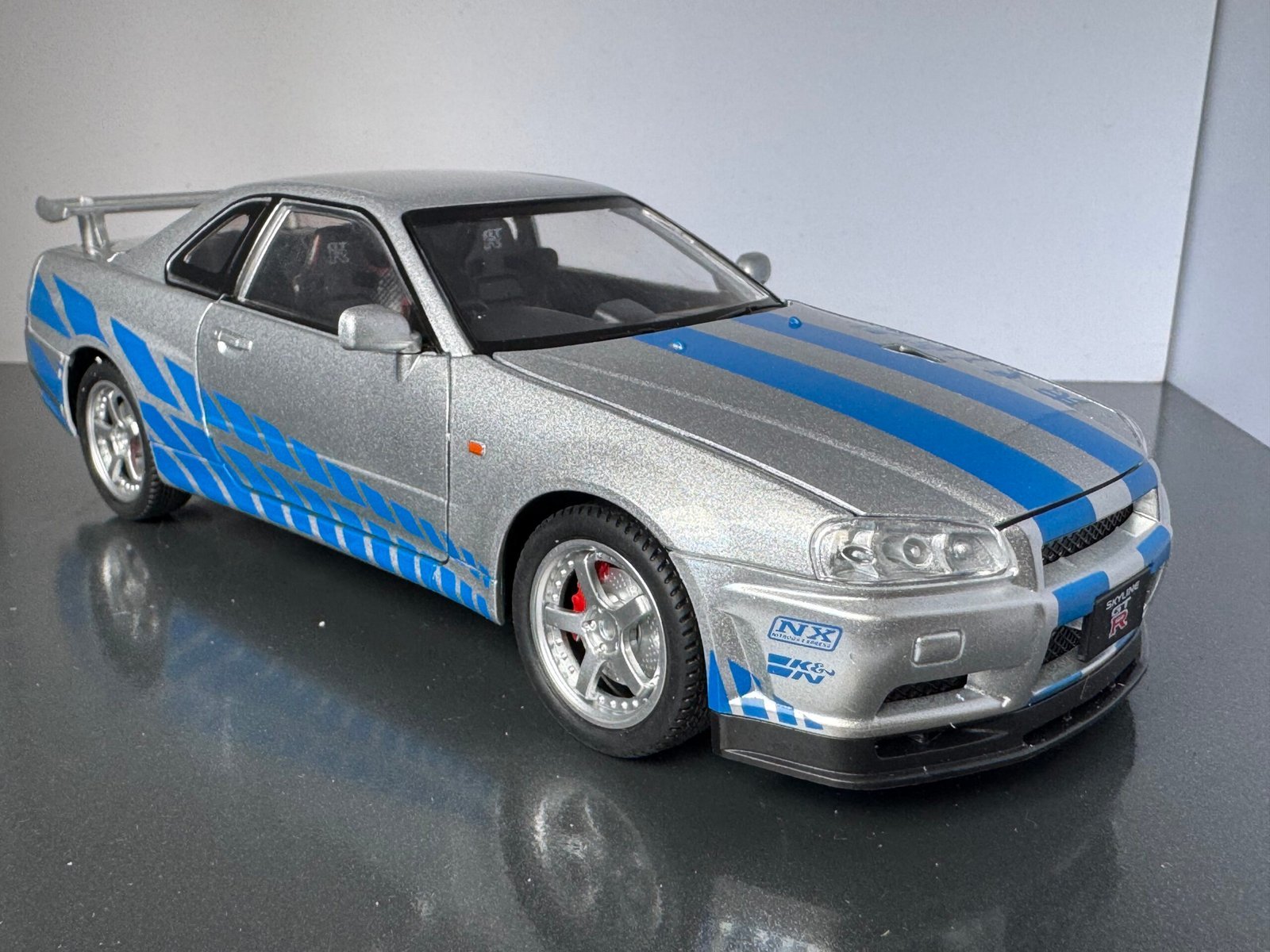 Nissan GT Skyline 1:24 Scale - Image 6