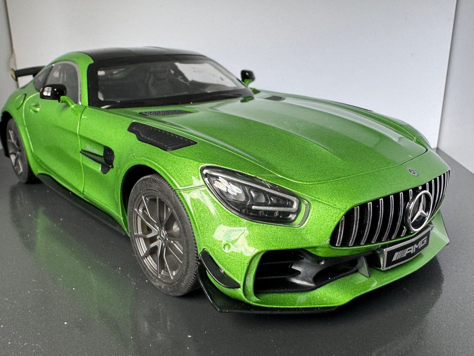 Mercedes Benz AMG GTR 1:18 Scale Diecast Collectible Model - Image 2