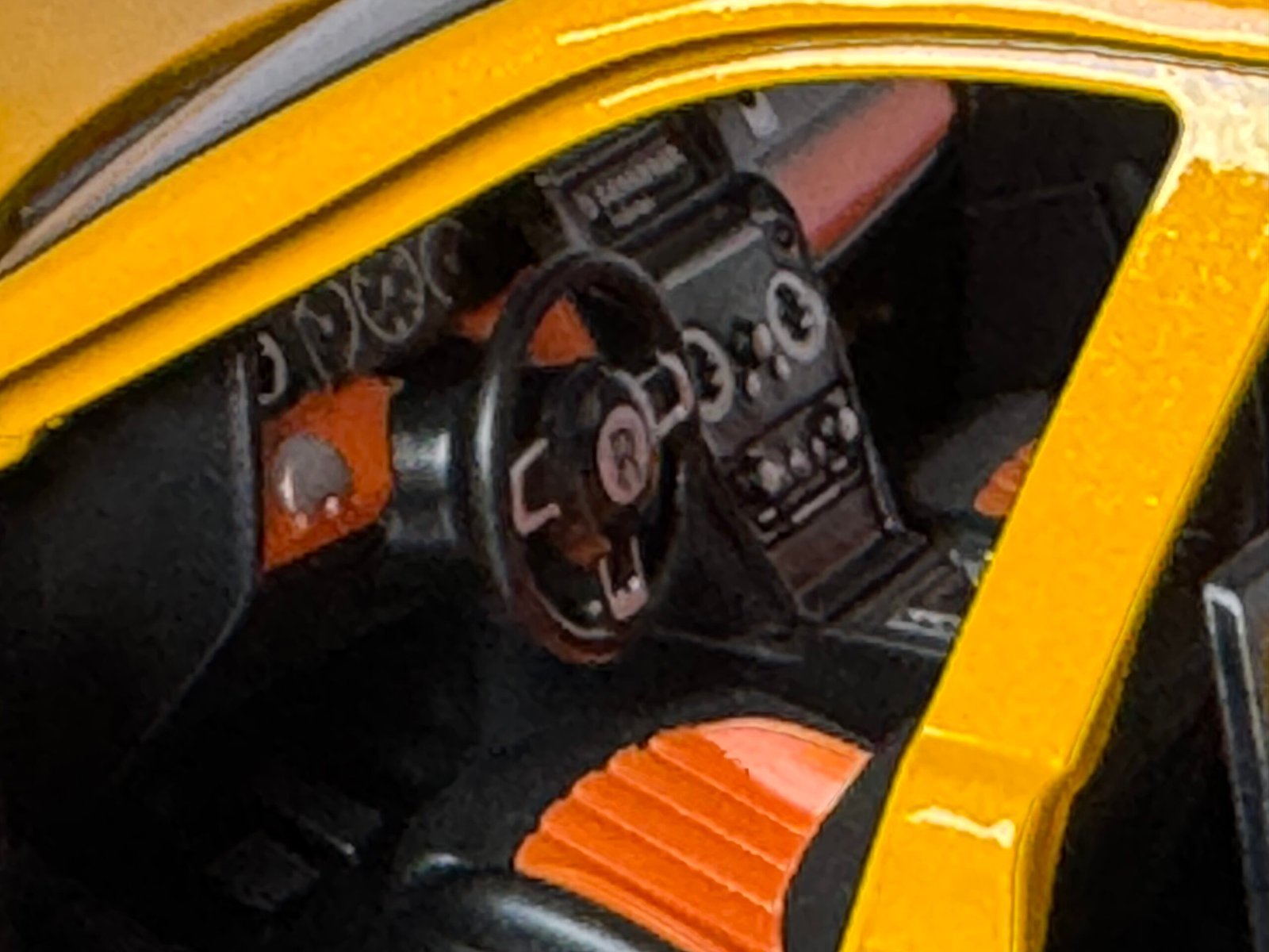 Rolls Royce Cullinan in Yellow