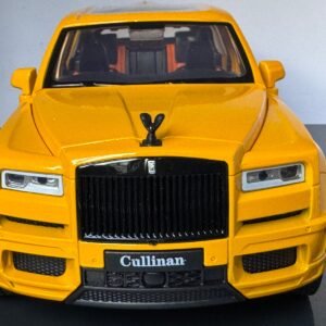 Rolls Royce Cullinan in Yellow