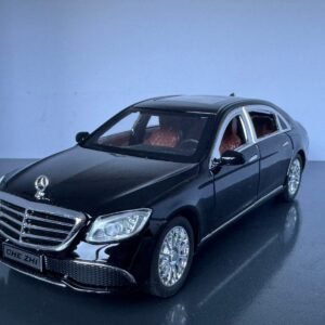 Alternative view of Mercedes Benz S Class 1:24 Scale Deicast Collectible Model