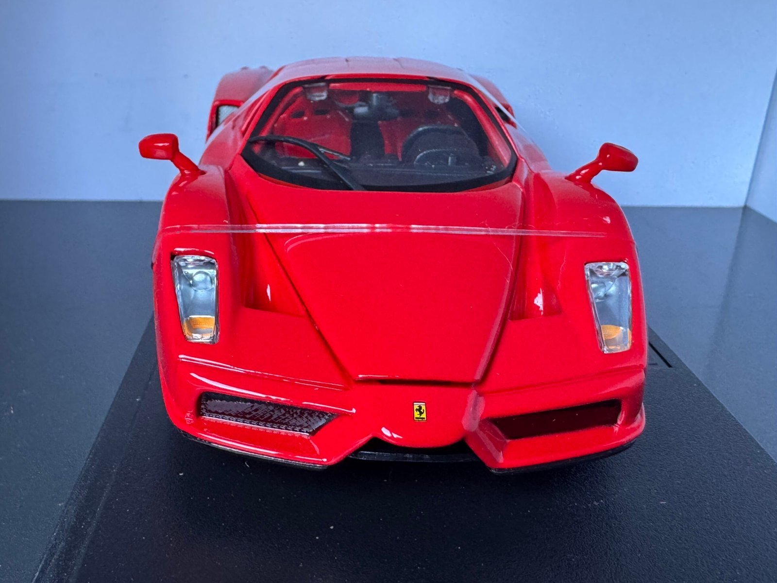 Ferrari F12 Berlinetta 1:24 Scale Diecast Collectible Model - Image 8