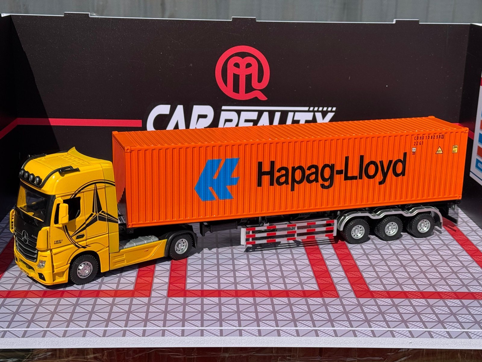 Mercedes Benz Actros Truck 1:24 Scale with Container Diecast Collectible Model - Image 10