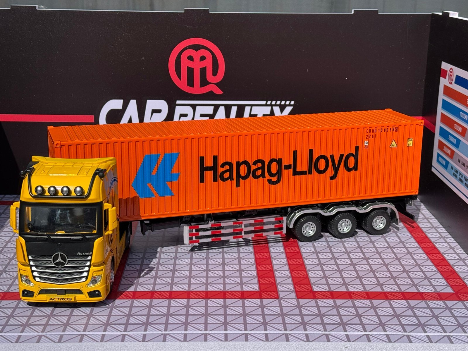 Mercedes Benz Actros Truck 1:24 Scale with Container Diecast Collectible Model - Image 9