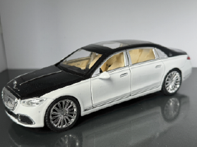 Mercedes Benz S680 1:24 Scale Deicast Collectible Model