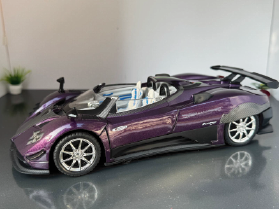 Pagani Huayra 1:24 Scale Diecast Collectible Model