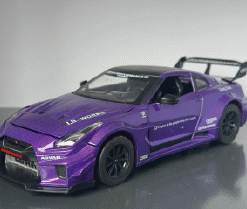 Nissan GT Skyline 1:24 Scale Diecast Collectible Model