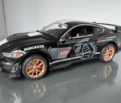 Shelby GT500  1:24 Scale Diecast Collectible Model