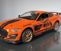 Shelby GT500  1:24 Scale Diecast Collectible Model