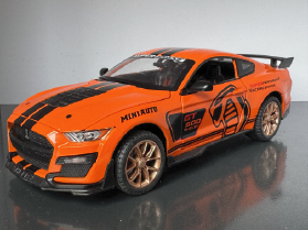 Shelby GT500 1:24 Scale Diecast Collectible Model