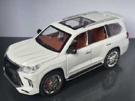 Lexus LS570 1:24 Scale Diecast Collectible Model