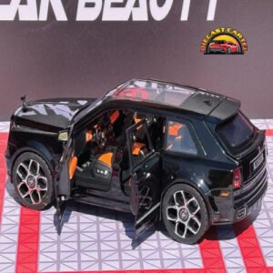 Rolls Royce Cullinan in Black