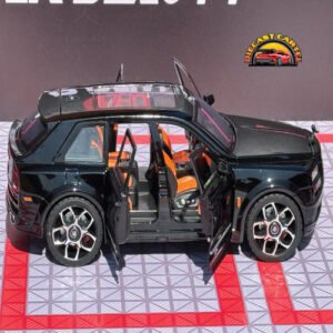 Rolls Royce Cullinan in Black
