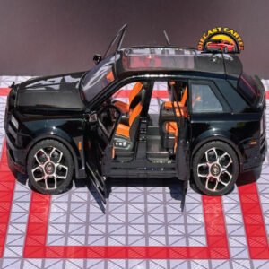 Rolls Royce Cullinan in Black