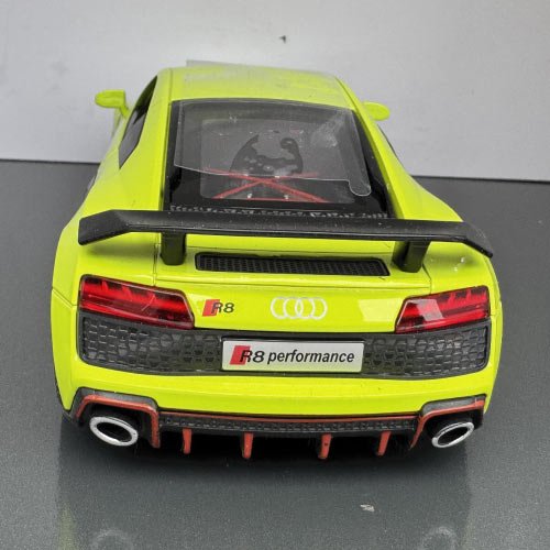 Audi RS8 1:24 Scale Diecast Collectible Model - Image 6