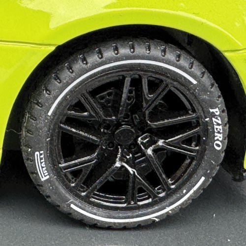 Audi RS8 1:24 Scale Diecast Collectible Model - Image 3