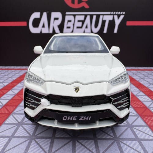 Lamborghini Urus in White