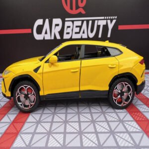 Lamborghini Urus in Yellow