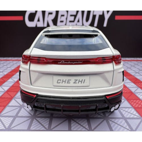 Lamborghini Urus in White