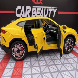 Lamborghini Urus in Yellow