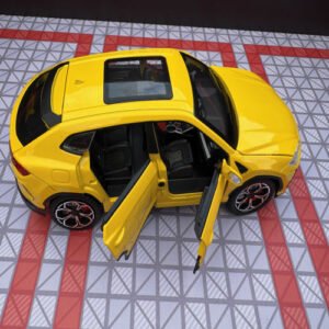 Lamborghini Urus in Yellow