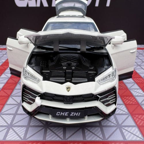 Lamborghini Urus in White