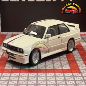BMW E30 in White