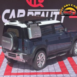 Range-Rover-Defender-in-Blue