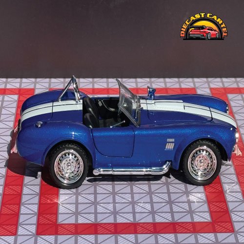 Shelby Cobra in Blue