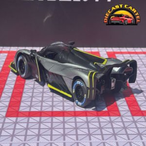 Aston Martin Valkyrie in Silver