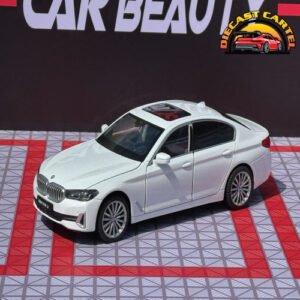 BMW 530Li in White