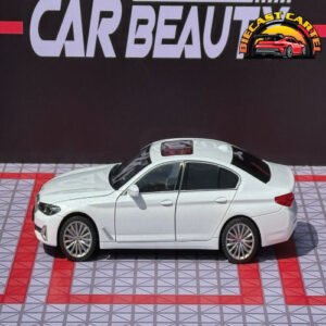 BMW 530Li in White