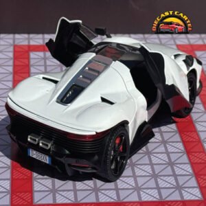 Ferrari Daytona SP3 in White