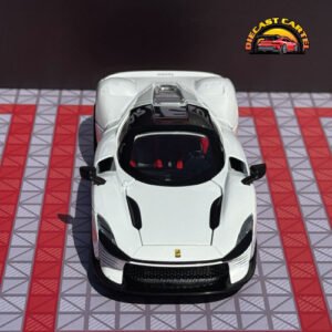 Ferrari Daytona SP3 in White
