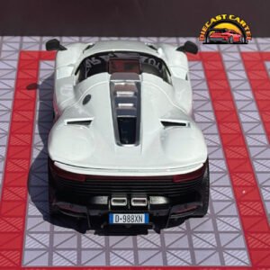 Ferrari Daytona SP3 in White