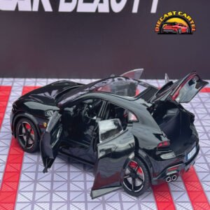 Ferrari Purosangue in Black