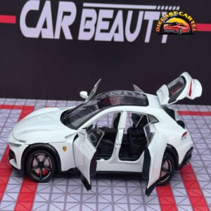 Ferrari Purosangue in White