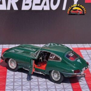 Jaguar E Type in British Racing Green