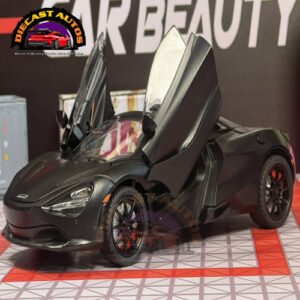 Mclaren 720s in Matt Black