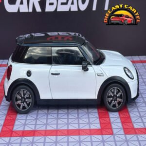 Mini Cooper S in White
